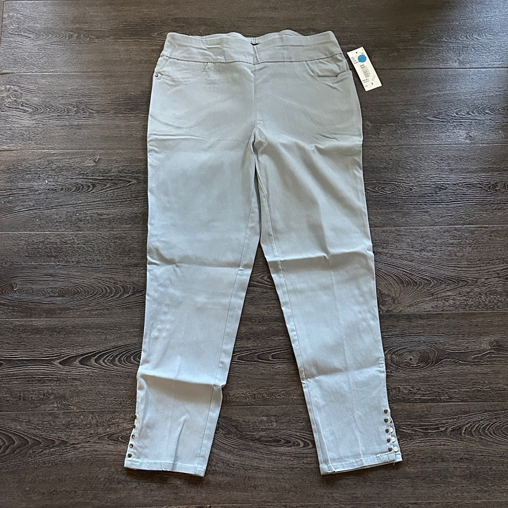 Stylish Gray Ankle Pants